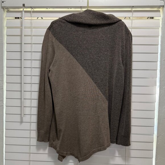 United States Sweaters Women's brown long sleeve cowl neck sweater; Size XL. - Picture 2 of 7